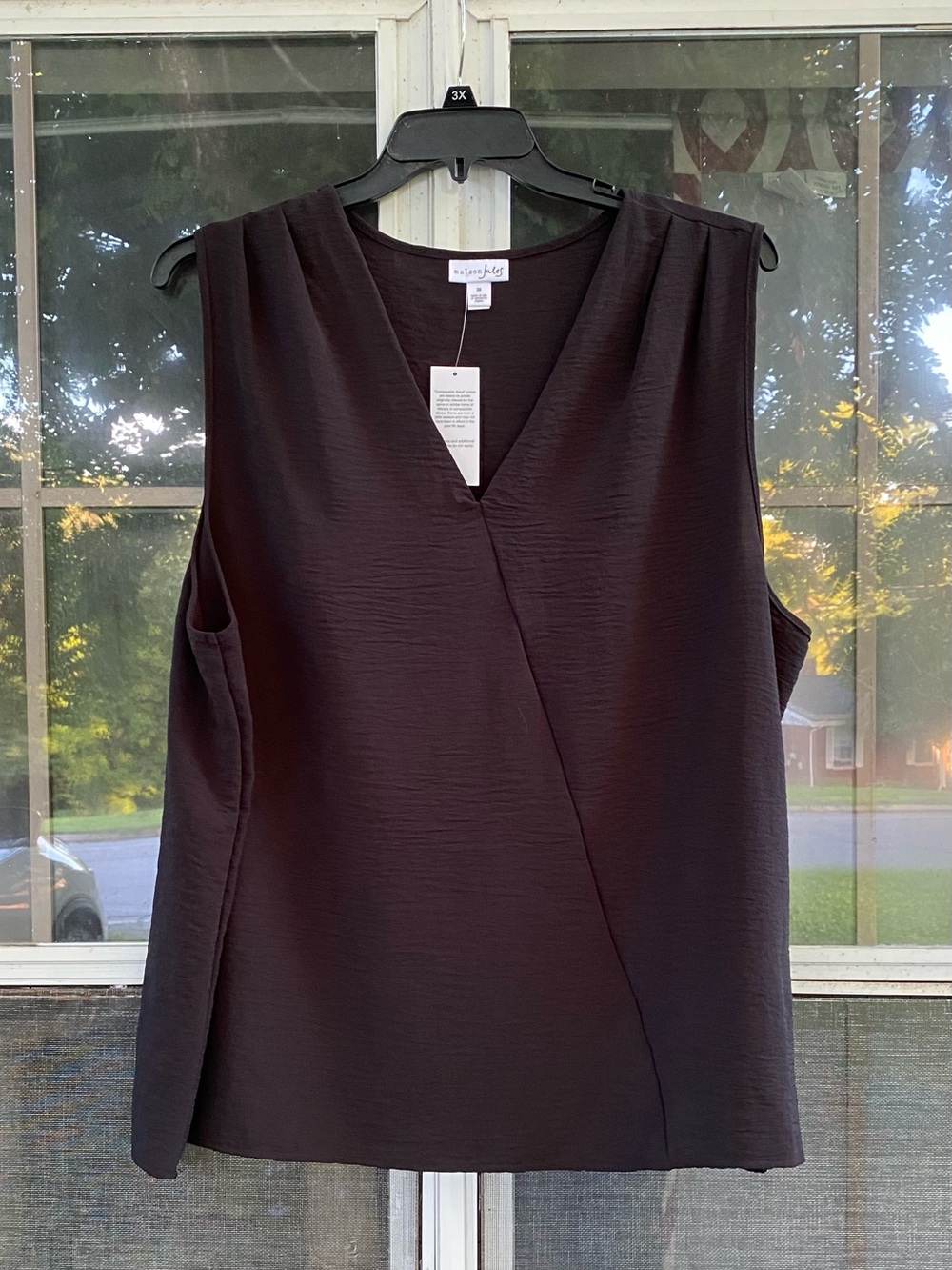 New Madison Jules 3X Black Asymmetrical Trim Sleevelees V Neck Top Blouse Shirt